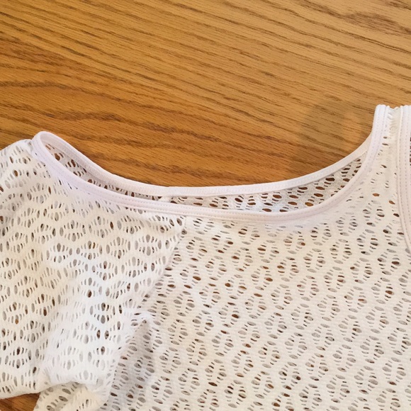 Fabletics Cold Shoulder Mesh Top - Picture 5 of 7